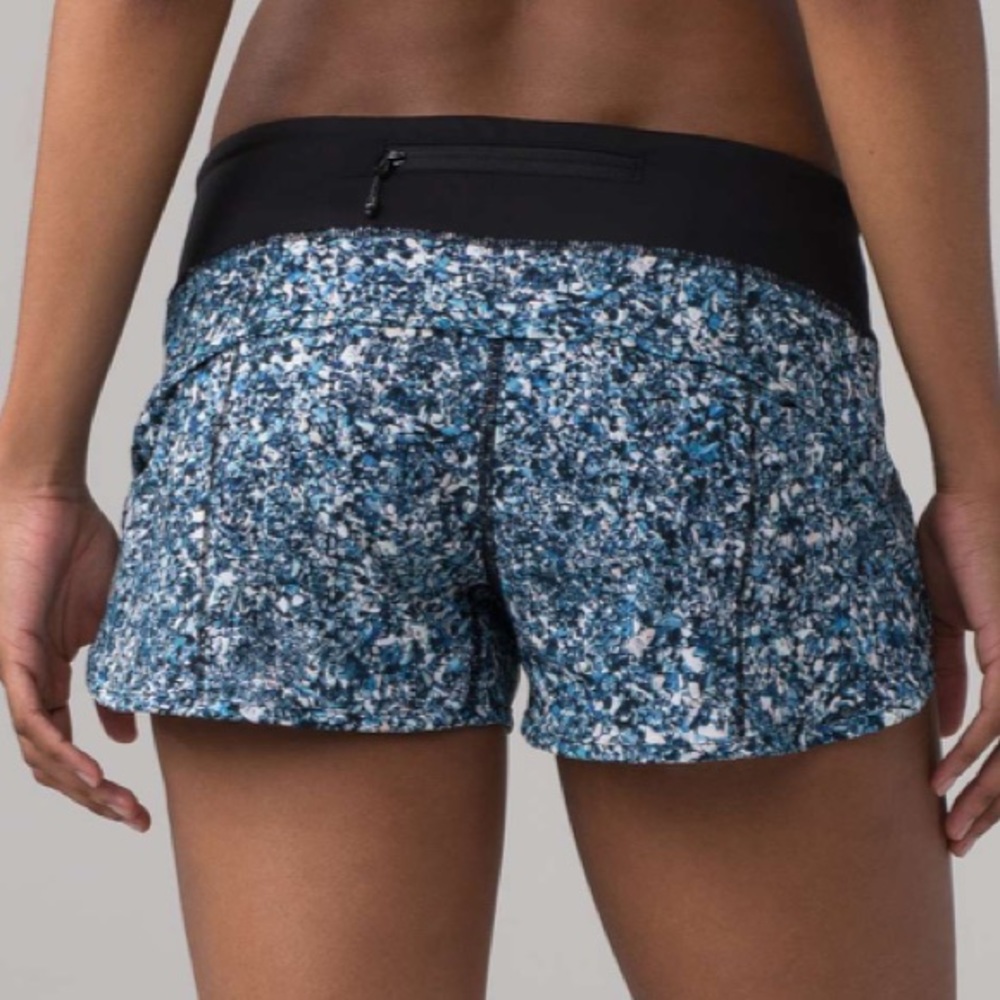 Lululemon Seawheeze 2017 Speed Short Tofino Shells Multi Black / Black | Size 8